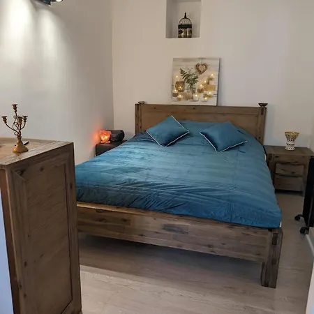 Appartamento 2 Pièces , Centre , 100 Mètres Des Plages. Mentone